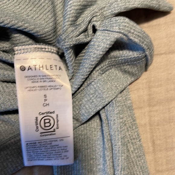 NWOT Athleta Uptempo Ribbed Henley - size small - Picture 8 of 10